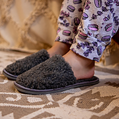   Тапочки из овчины женские закр.цв.серый в Мегионе